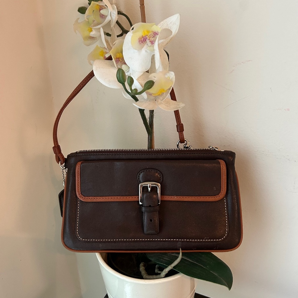 Coach Authentic Vintage Mini Brown Leather Wristlet With Buckle Front
